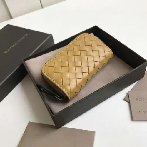 b0tt*ga Ven*ta bag 2108sf0299