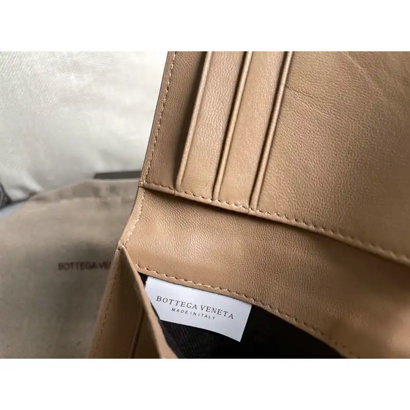 b0tt*ga Ven*ta bag 2108sf0334