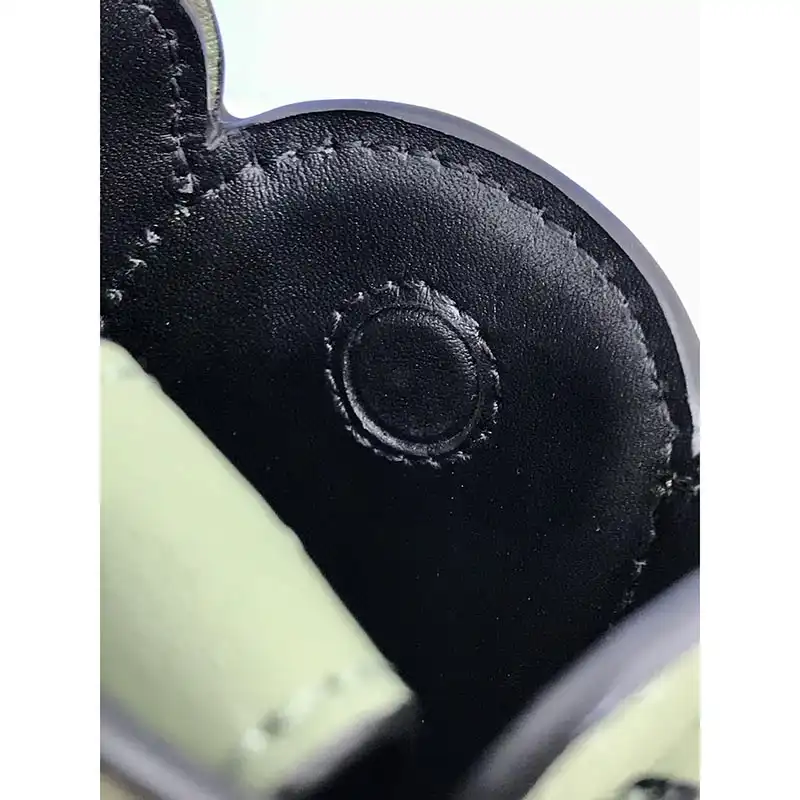 L0ew* s bags 2108ya0013