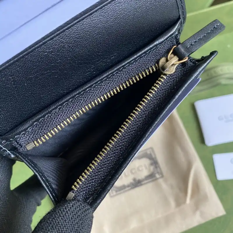 G*u*i s bags 2108ya0067