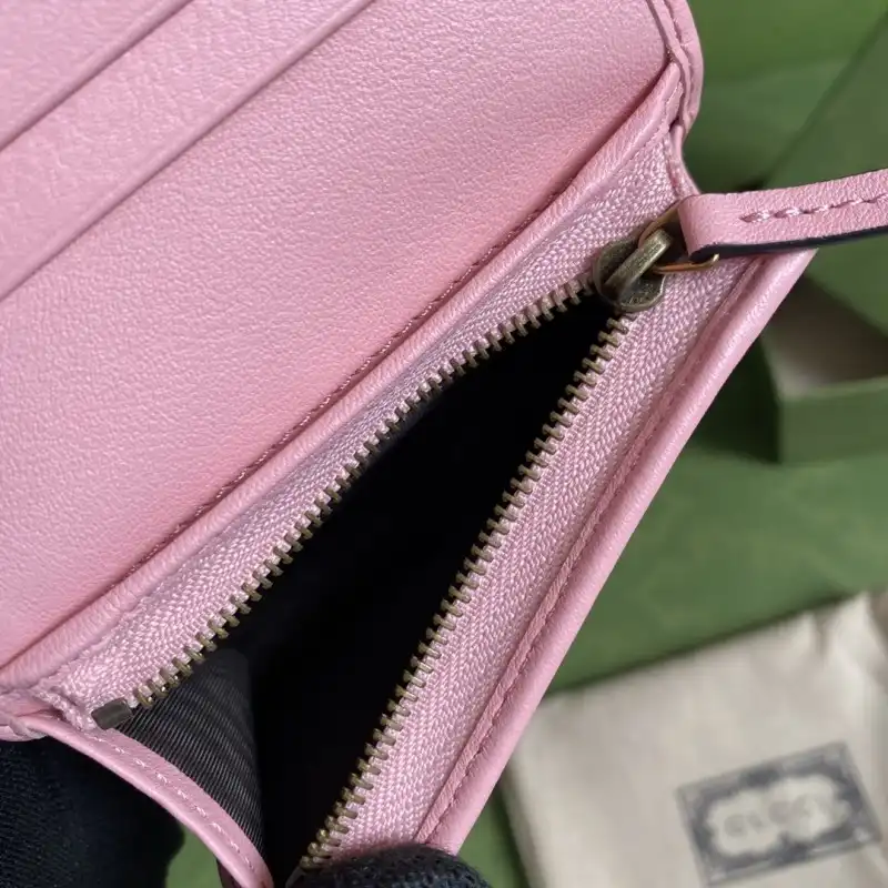 G*u*i s bags 2108ya0068