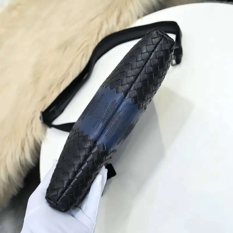 b0tt*ga Ven*ta s bags 2110yz0001