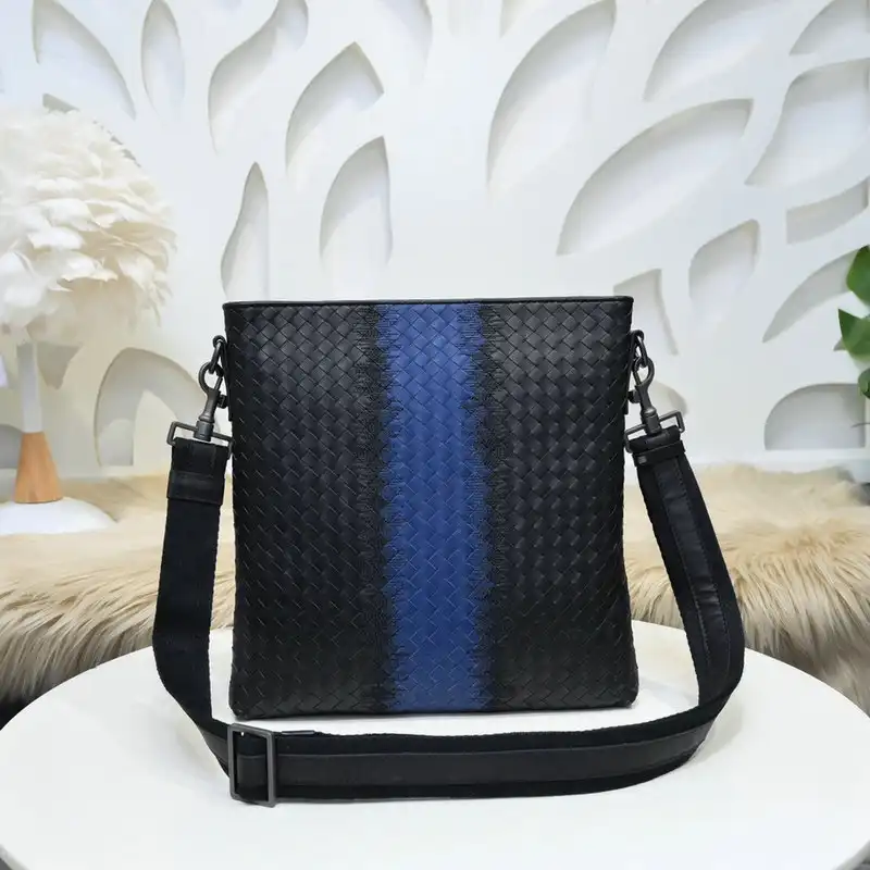 b0tt*ga Ven*ta s bags 2110yz0004