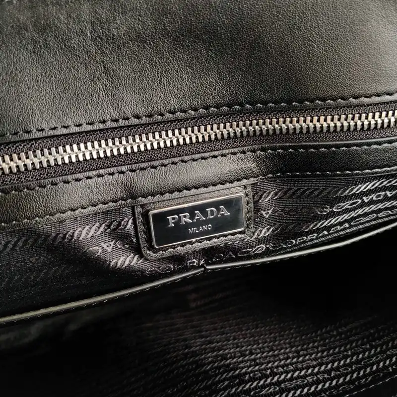 Pra*a s bags 2110yz0053