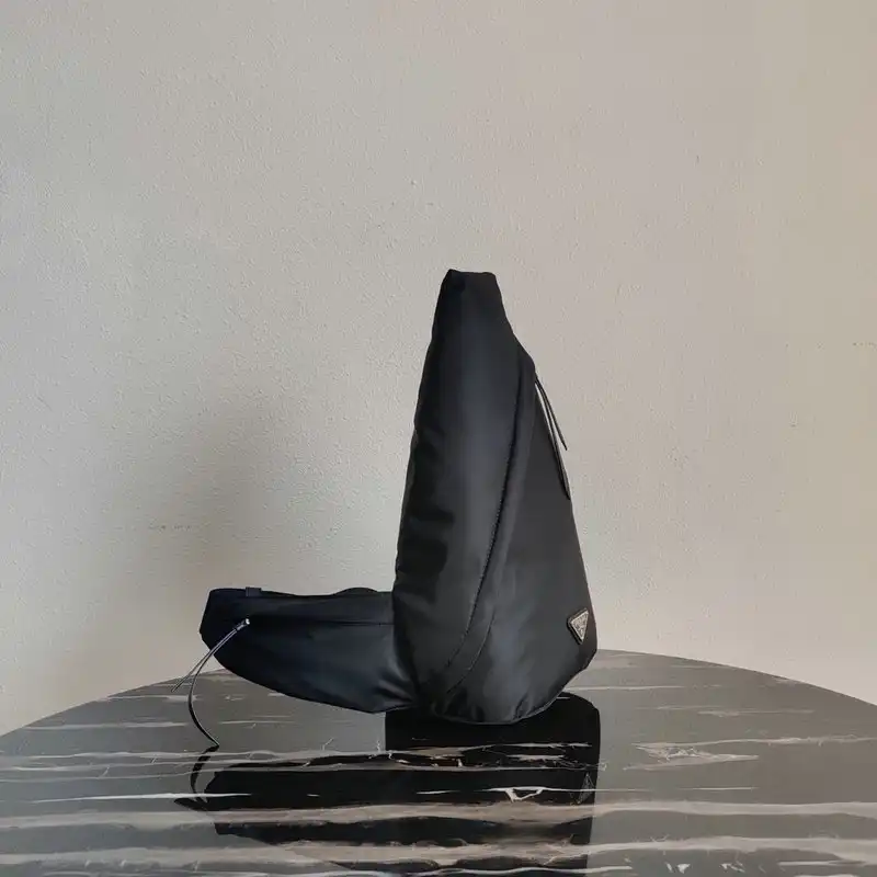 Pra*a s bags 2110yz0056