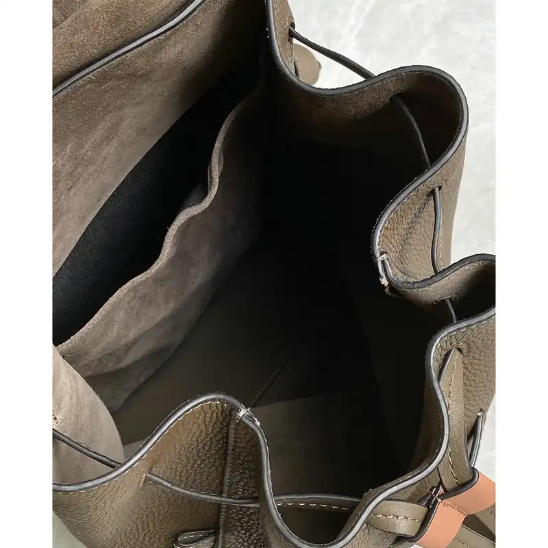 L0ew* bags 2111fy0050