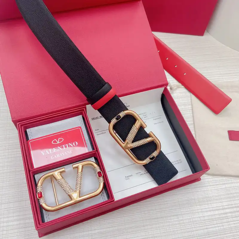 Va1e*ntin0 belts 2111xf0054