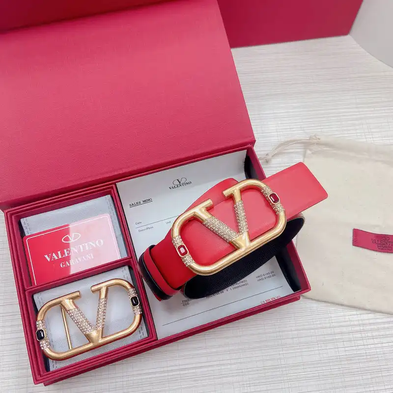 Va1e*ntin0 belts 2111xf0054