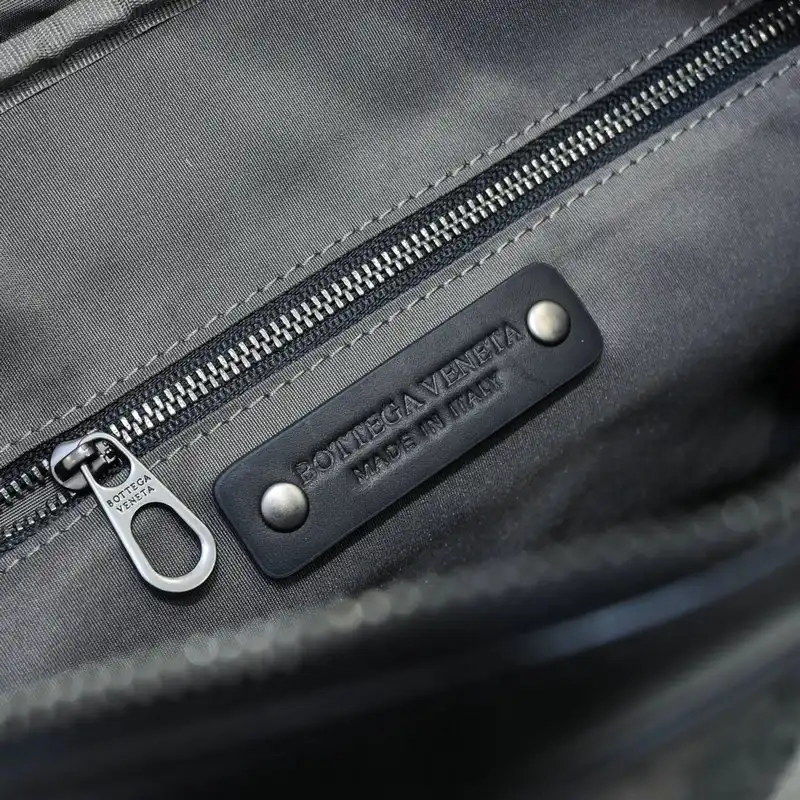 b0tt*ga Ven*ta bags 2111yz0012