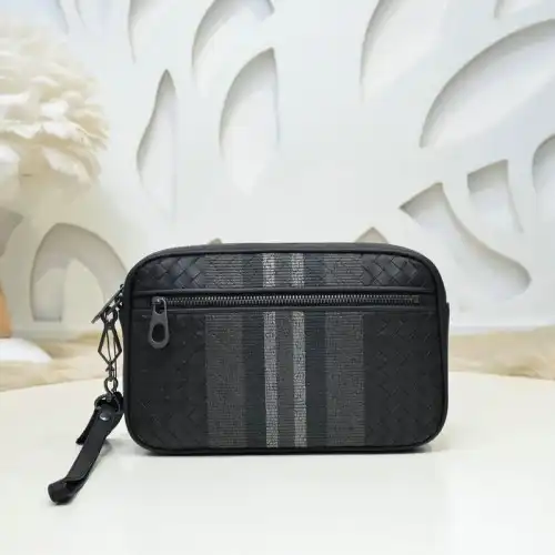 b0tt*ga Ven*ta bags 2111yz0016