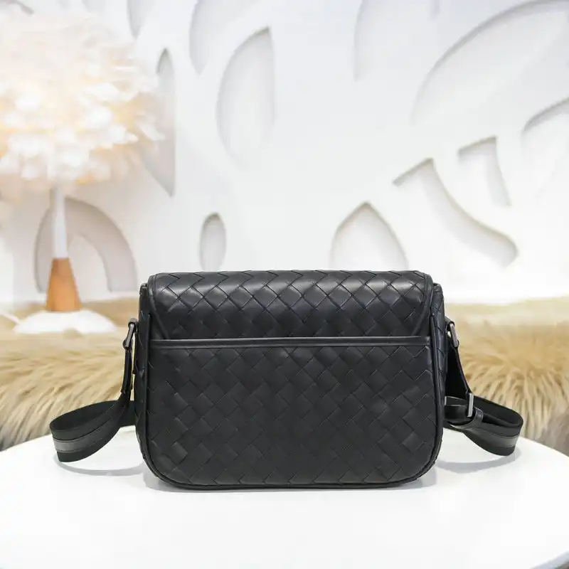 b0tt*ga Ven*ta bags 2111yz0017