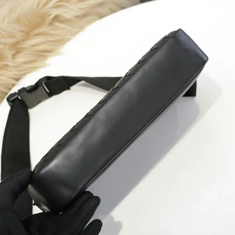 b0tt*ga Ven*ta bags 2111yz0023