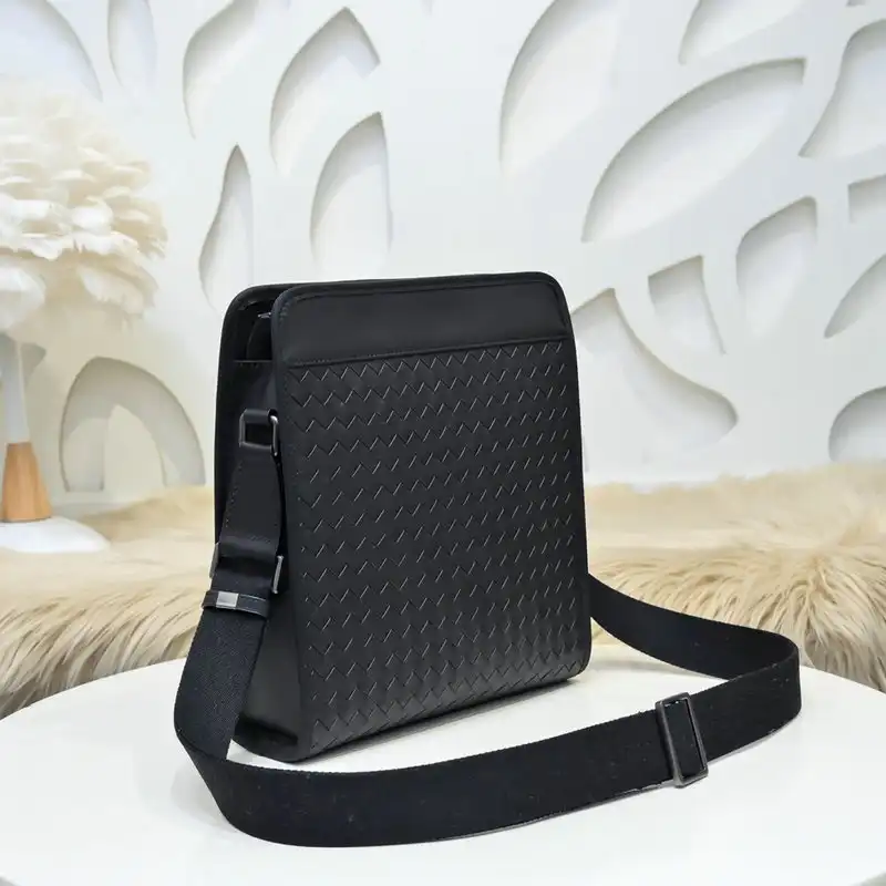 b0tt*ga Ven*ta bags 2111yz0085