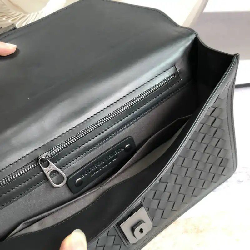 b0tt*ga Ven*ta bags 2111yz0090