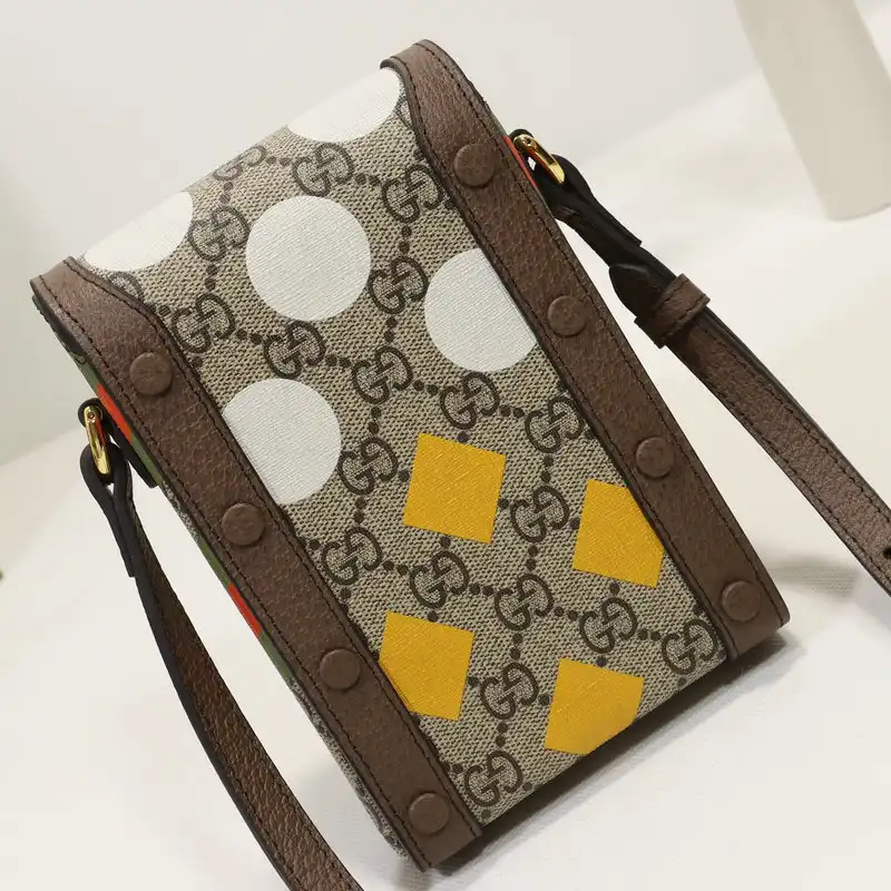 G*u*i bag 2112dj0046