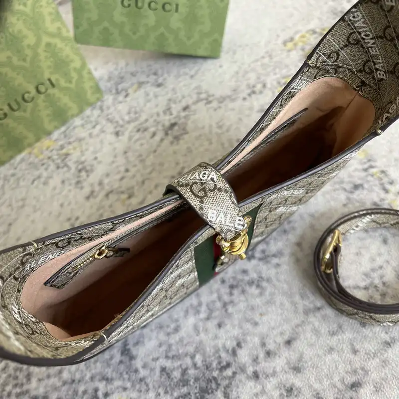 G*u*i bags 2112dj0104