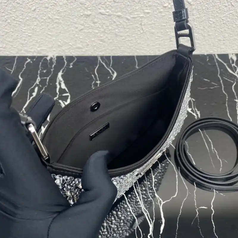 Pra*a bag 2201dj0056