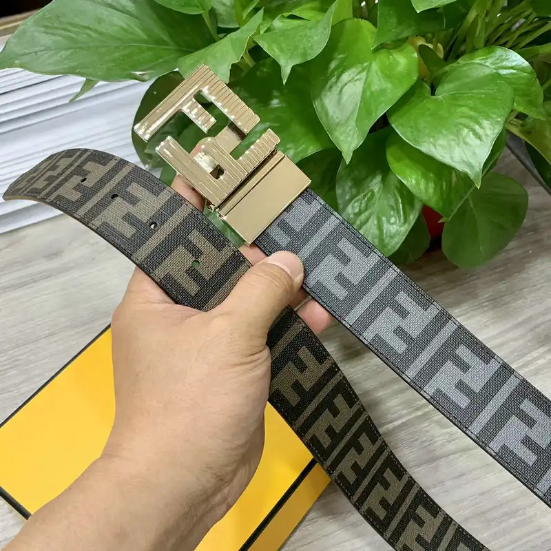 F**di belts 2204xa0220