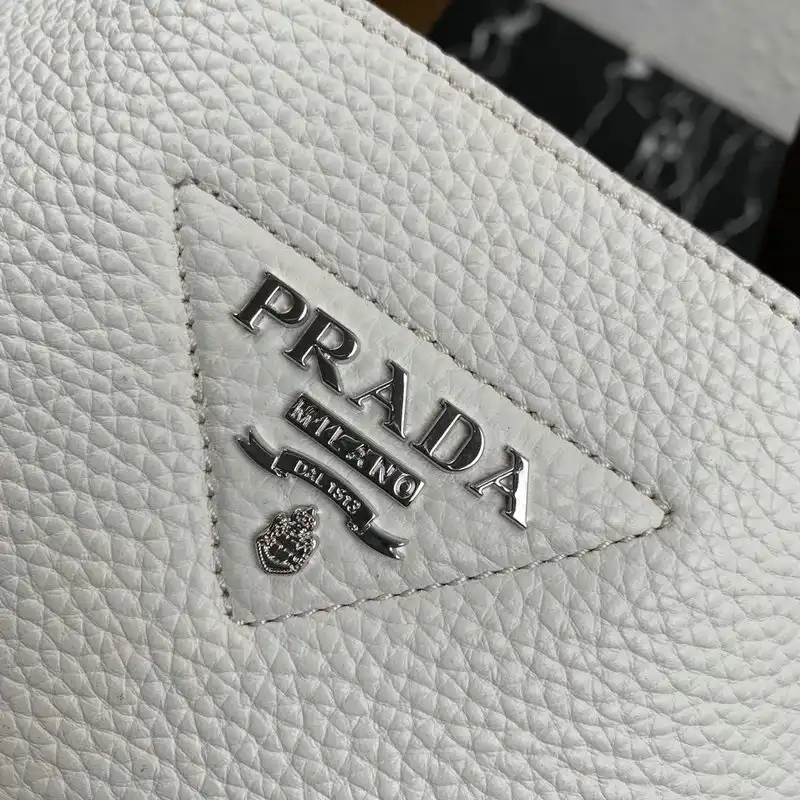 Pra*a bag 2204ya0048