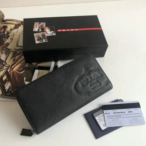 Pra*a bag 2204yz0010