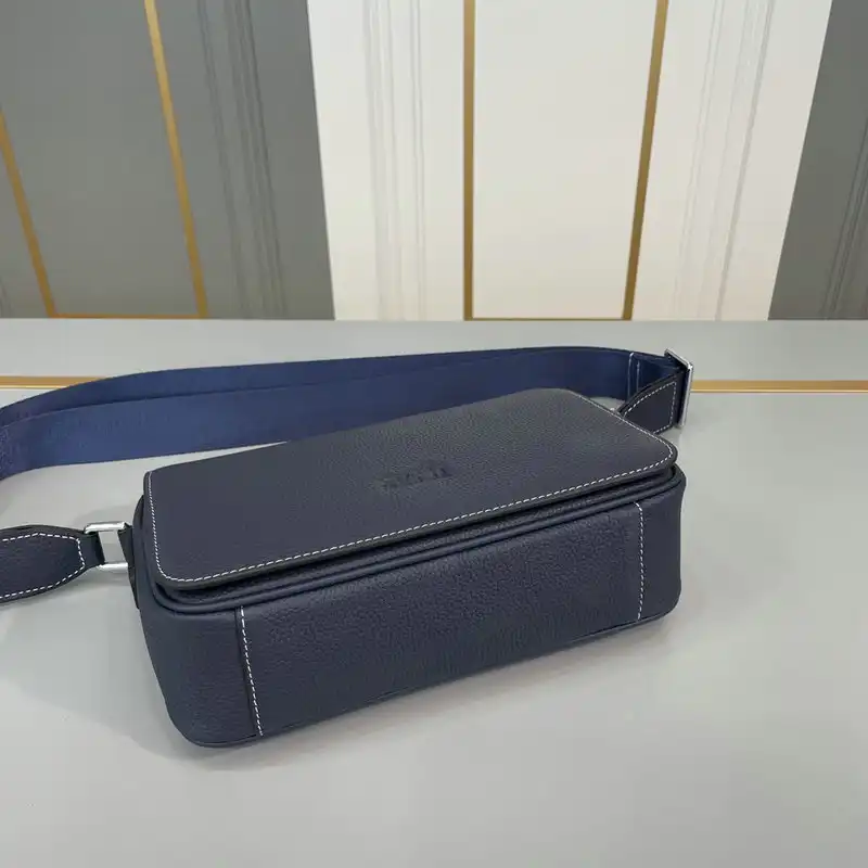 H**me5 bag 2204yz0038