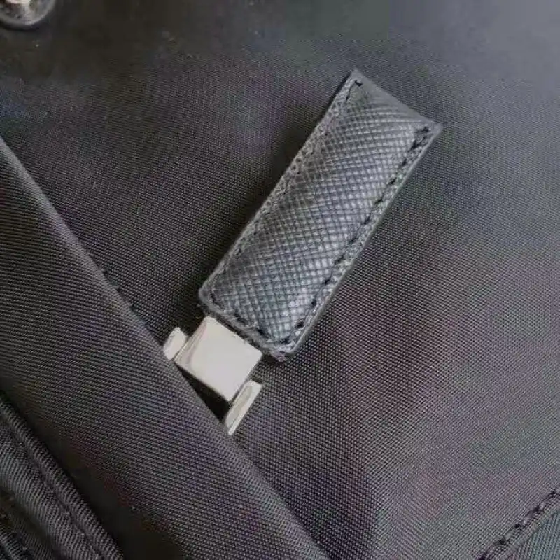 Pra*a bag 2204yz0050