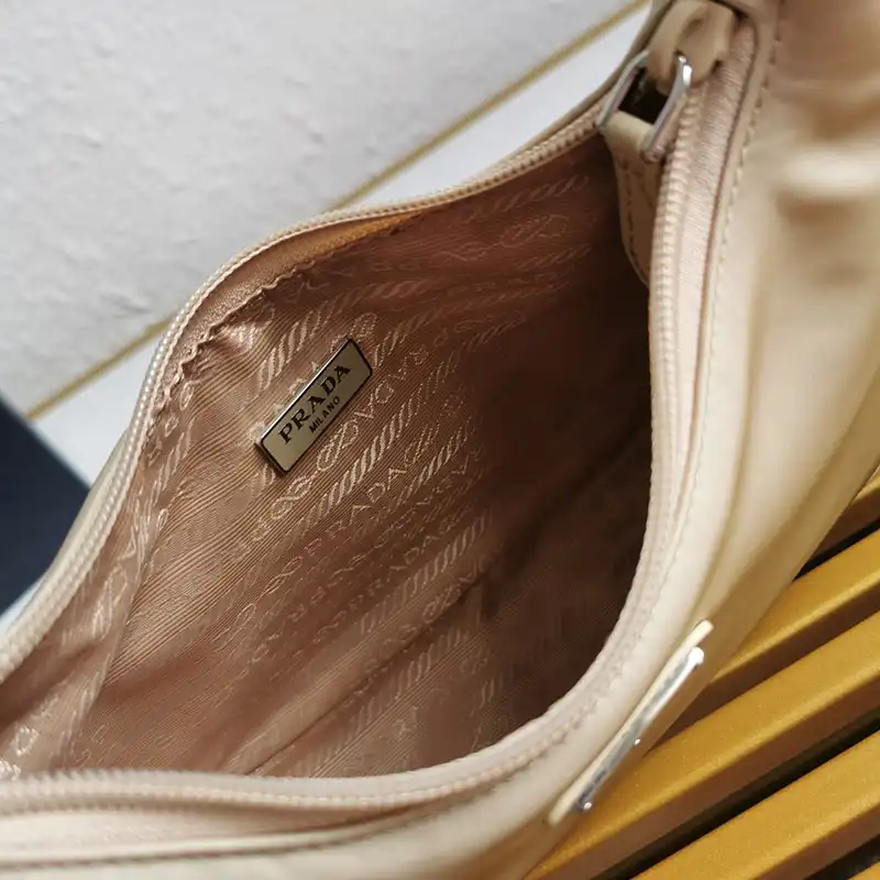 Pra*a bag 2207ht0004