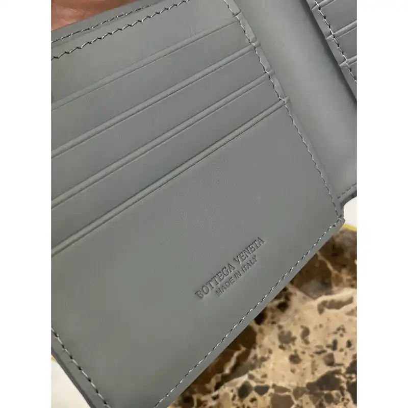 b0tt*ga Ven*ta bag 2209sf0001