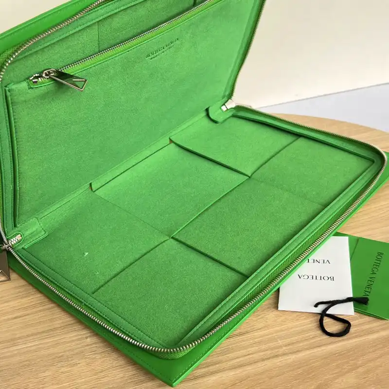 b0tt*ga Ven*ta bag 2209sf0027