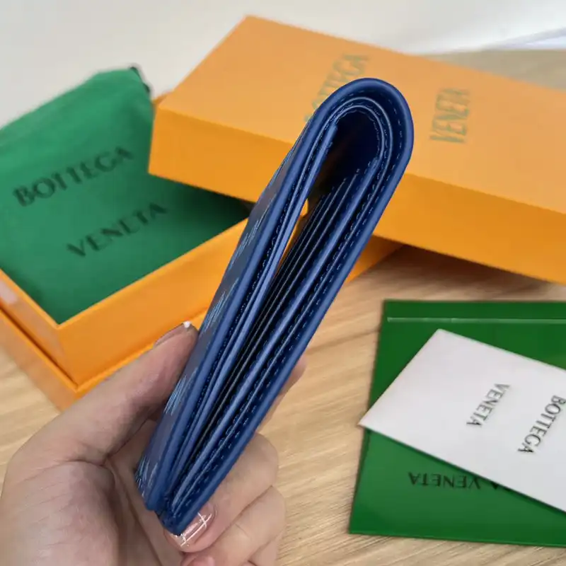 b0tt*ga Ven*ta bag 2209sf0100