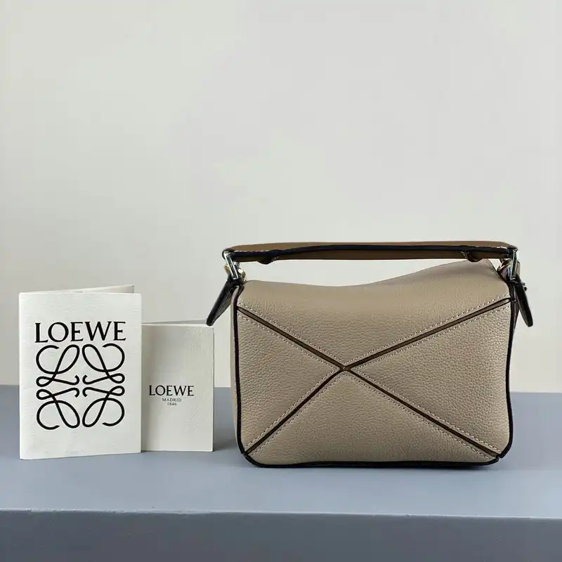 L0ew* bag 2209sw0008