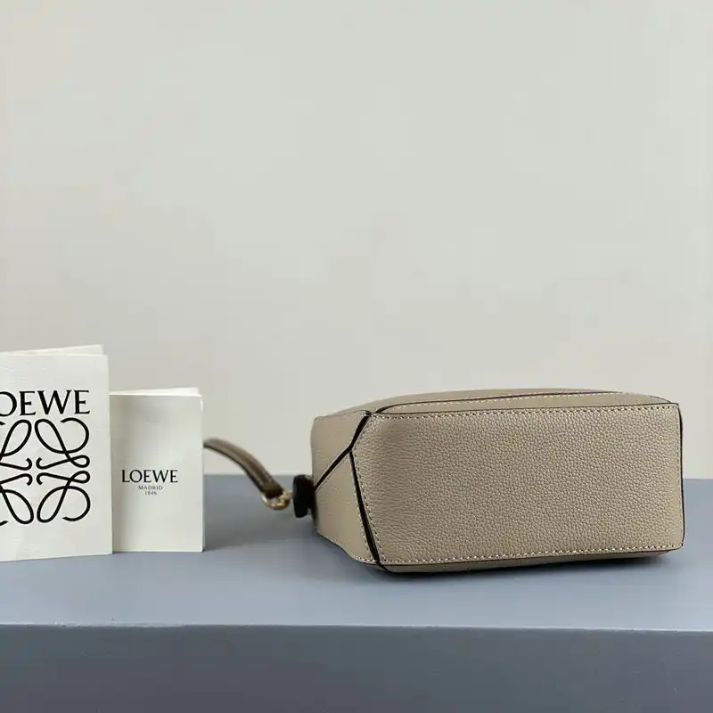 L0ew* bag 2209sw0008