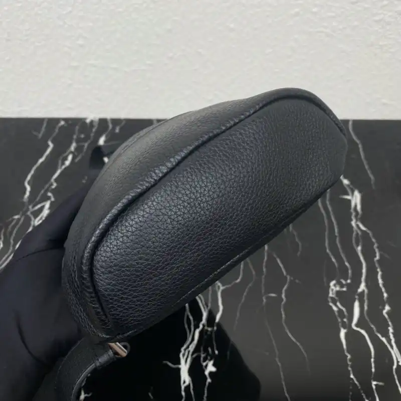 Pra*a bag 2209yz0047