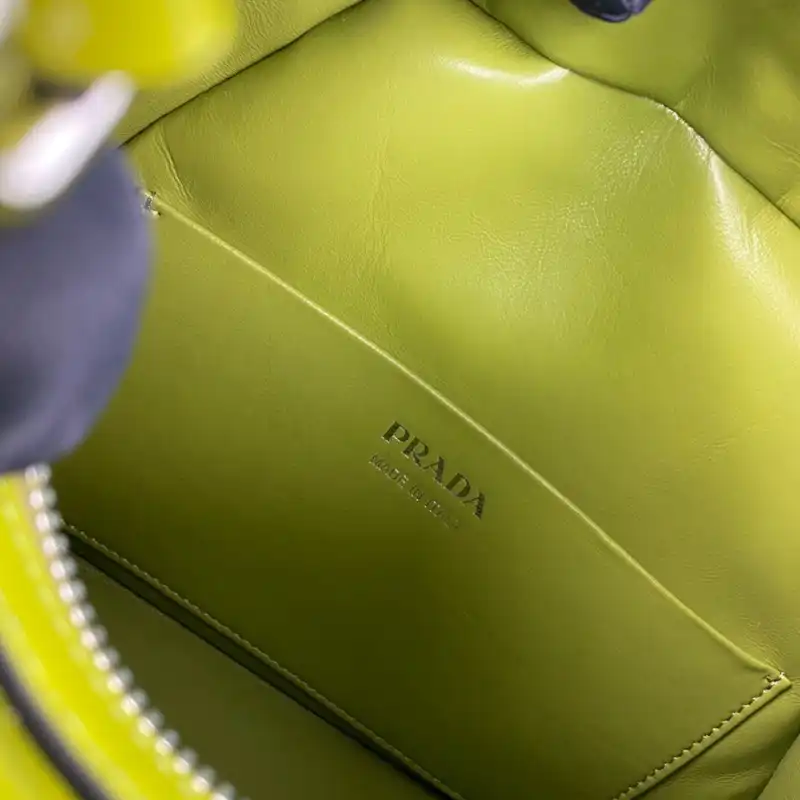 Pra*a bag 2210ya0120