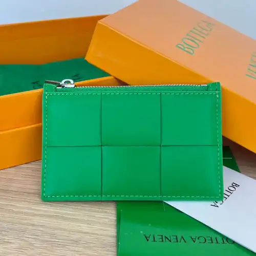 b0tt*ga Ven*ta bag 2211sf0043