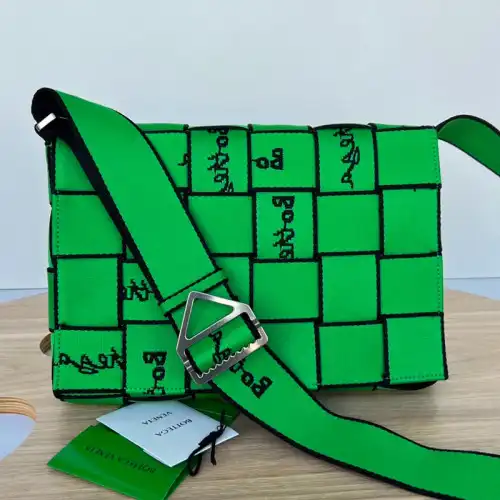 b0tt*ga Ven*ta bag 2211sf0109