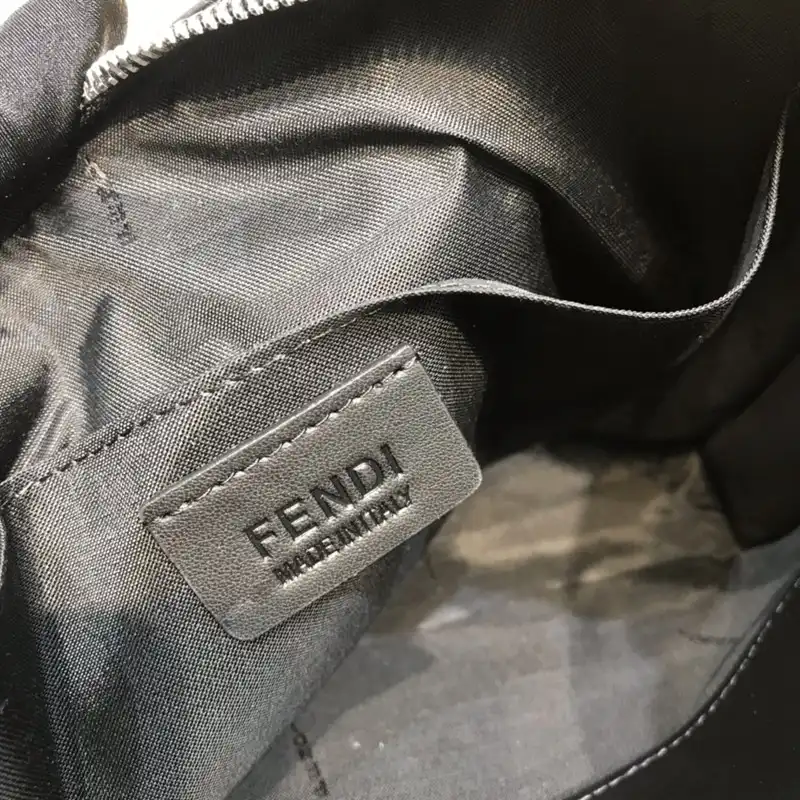 F**di bag 2212yz0027