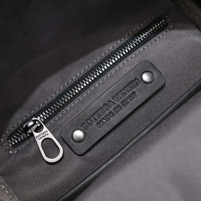 b0tt*ga Ven*ta bag 2212yz0049