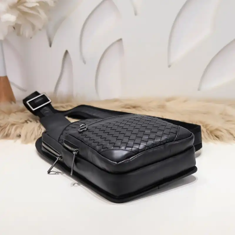 b0tt*ga Ven*ta bag 2212yz0051