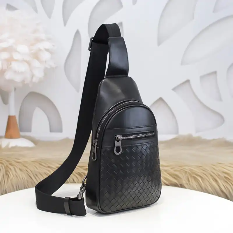 b0tt*ga Ven*ta bag 2212yz0055