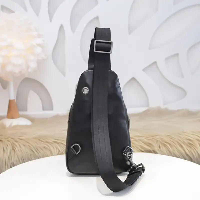 b0tt*ga Ven*ta bag 2212yz0055