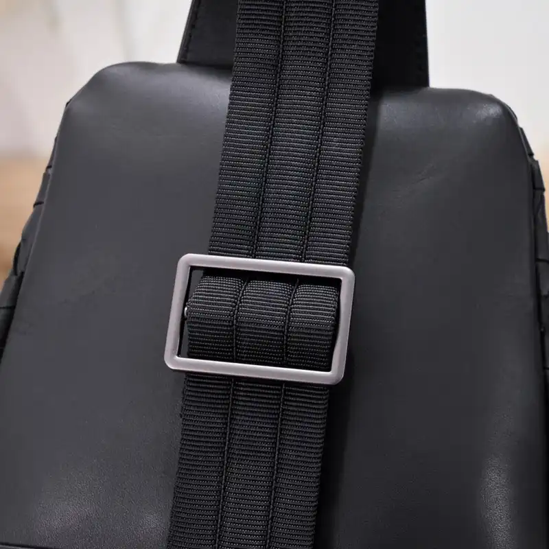 b0tt*ga Ven*ta bag 2212yz0056