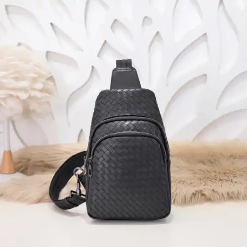 b0tt*ga Ven*ta bag 2212yz0056