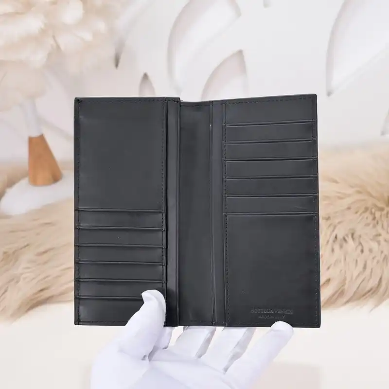 b0tt*ga Ven*ta bag 2212yz0060