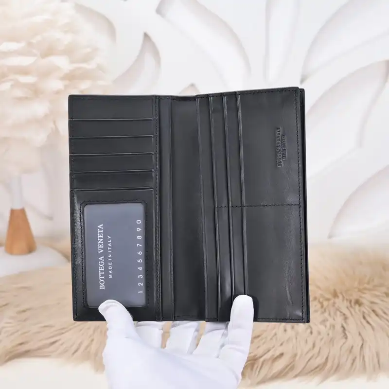 b0tt*ga Ven*ta bag 2212yz0061