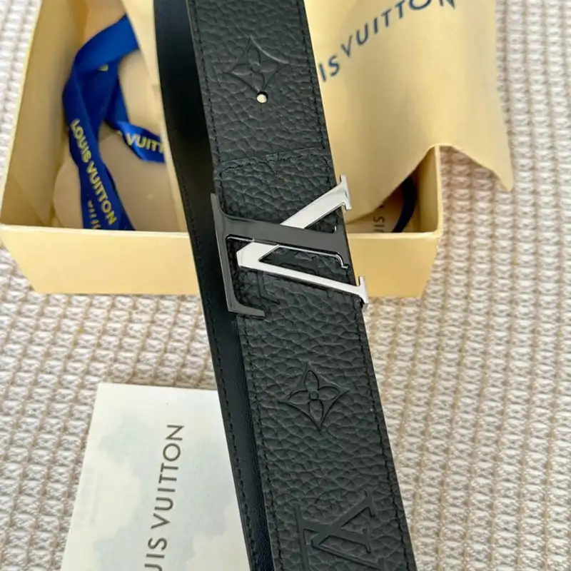 LV Belts 2301XF0027