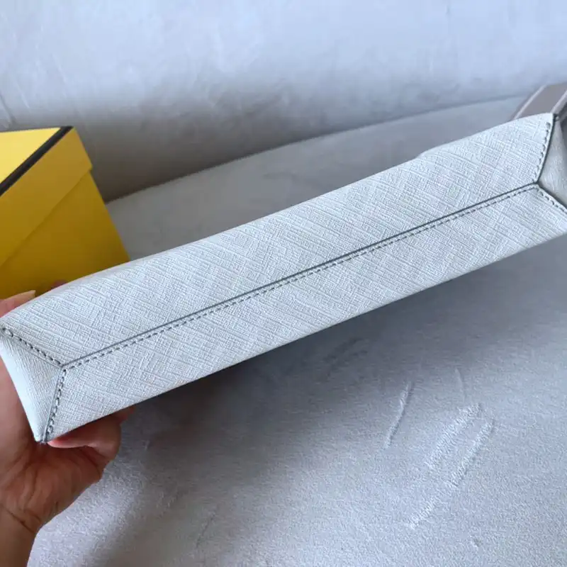 F**di bag 2301ya0046