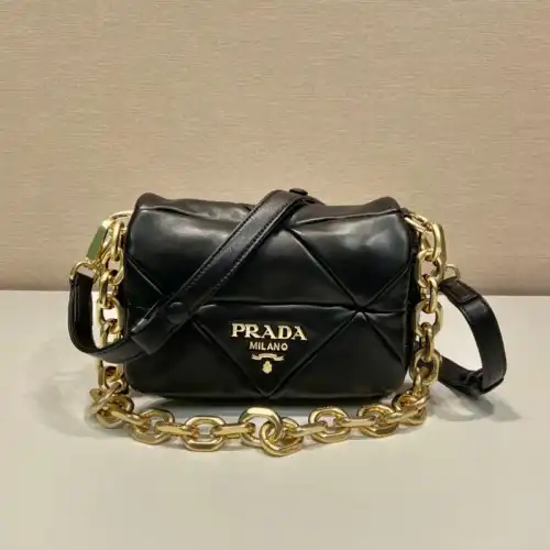 Pra*a bag 2301yz0004