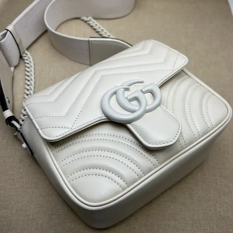 G*u*i bag 2304ya0094