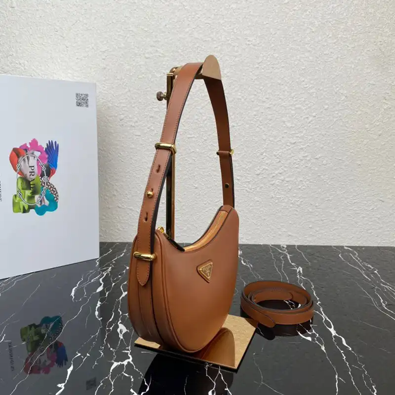 Pra*a bag 2304ya0155